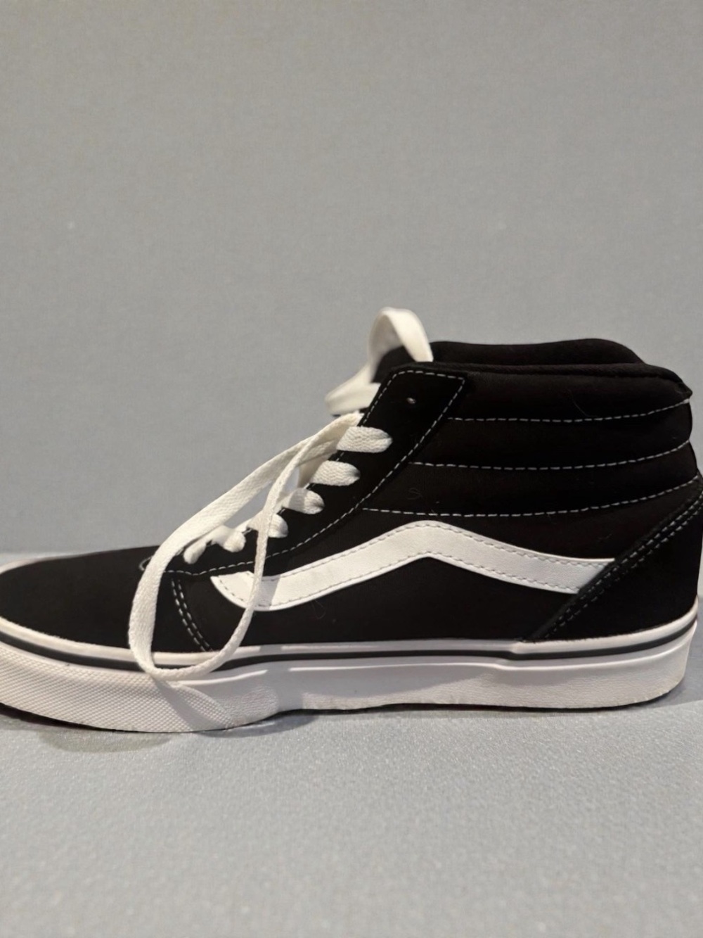 Vans Ward Hi Black White High Top Sneakers Women's 7.5 Classic Skate